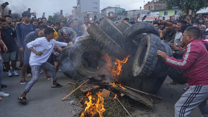 https://www.salarnews.in/public/uploads/images/newsimages/maannewsimage09092025_143847_Nepal erupts in protest.png